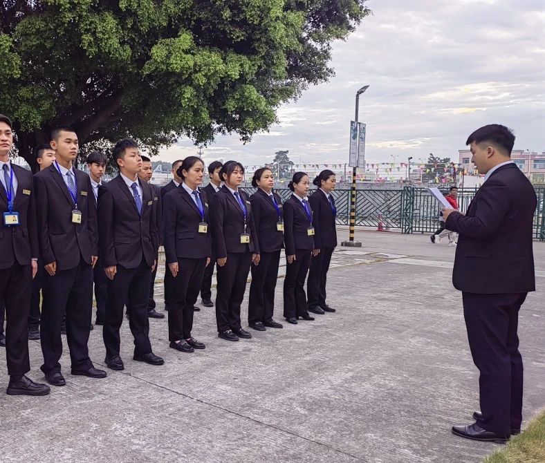 “保安” 變 “保鏢”？從持證上崗看安保行業(yè)的新趨