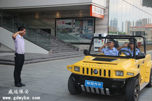 停車(chē)被刮蹭，停車(chē)場(chǎng)保安是否有責(zé)任？