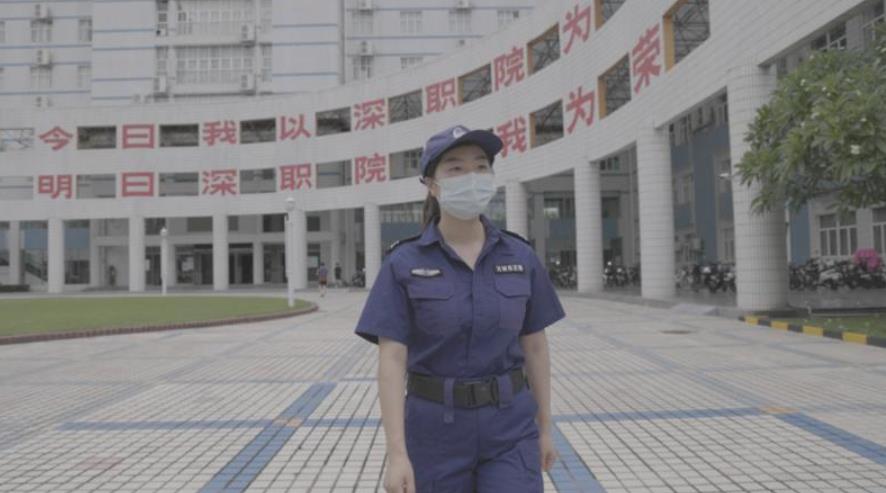 太勵(lì)志！深圳35歲女保安“逆襲”名校研究生，帶娃、考研兩不誤